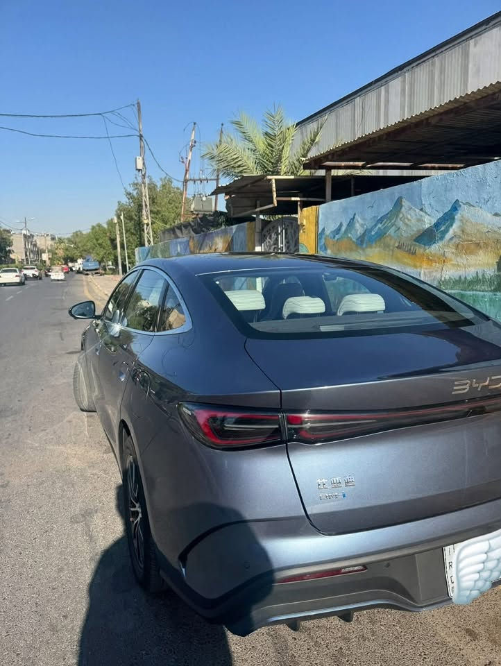 السلام وعليكم BYD SEAL6 للبيع 2025 سيارة ماشية 5300  لون مميز بلو بيري بعدها زيرو بيها بارد بل باب الخلفي اقل من شبر ومسحوب PDR  موصفات  لايت LED كامرات 4 داخل ابيض كشنات رياضي كشن كهرباء  اشاير مري اوتو هولد شاشة عازل حراري كل السيارة شاشة قلاب مسويلها سستم انارة داخلية  ارضيات تفصال مكان السيارة الحرية ساحة عدن مقابيل مطحنة الجلبي
***********
السعر المطلوب 24 وبيها مجال
