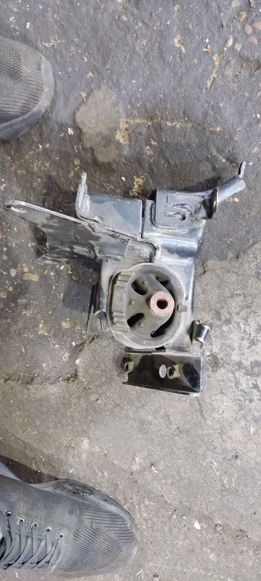 ‼️💢 سلام عليكم اخواني أذان سايق راف فور بلادي نضيف جدا موديل 2008 لحد 2015 سعرة 30الف فقط موجود توصيل لكل العراق


**إذا كنت صاحب هذا الإعلان وتريد حذفه لأي سبب، رجاءا أرسل رسالة إلى الدعم الفني**