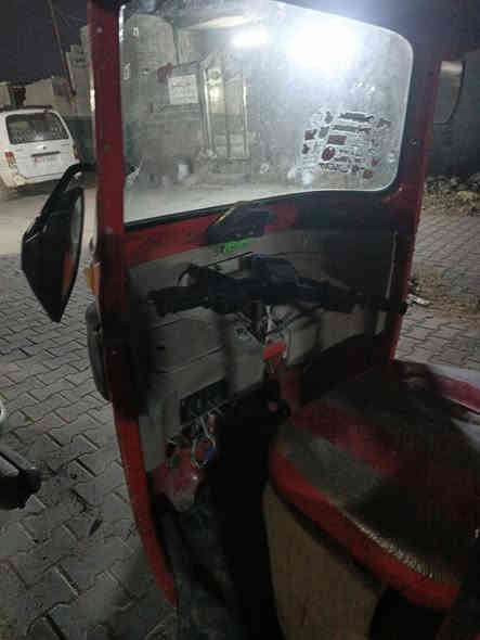 السلام عليكم تيك توك موديل 18 الشهر الثالث تكتكين من الله كله نقص ما بيها قبل للشارع مكان مدينه الصدر الحميديه أوراقه كامله تكتك كهرباياته كله شغاله تكتك ترايه أي خبل بس شويه يرادله سحبه تسحب الوجه شويه تكتك ترايه بجيس سعر ٢٧٠٠او بيه مجال حك جيه ***********
