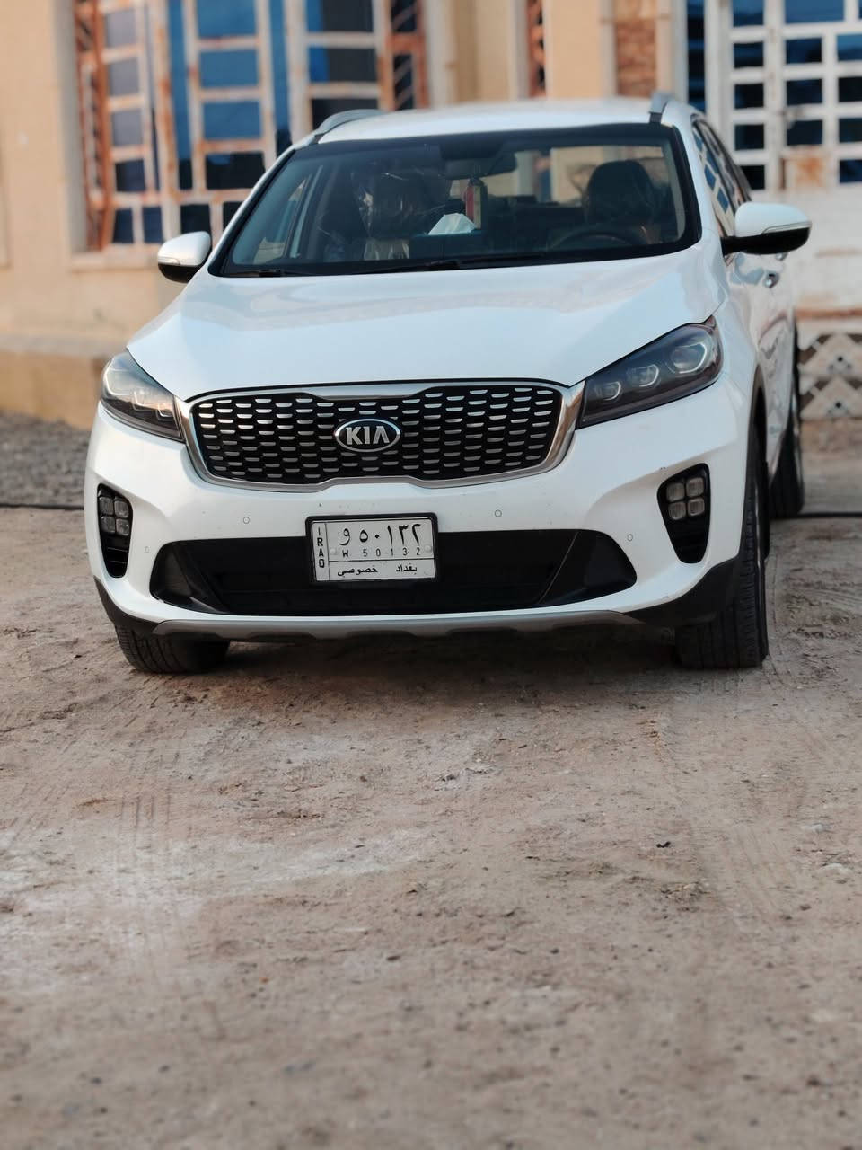 سورنتو للبيع رقم بغداد مكفولة كفالة عامة للبيع فقط 
موديل: 2019 
لون: صدفي
محرك: 6سلندر
سبعة: راكب 
بصمة ابواب 
مري: شفط
كراسي: كهرباء 
ويالة: كروم
شاير ترحيب2
مثبت سرعة 
تبريد 3قطع
اريل: مفكيشن
نارة ترحيب ابواب حمراء
بصمات: 2
شاشة: كبيرة
مانع: انزلاق 
حدادية 
تخم تاير سبير شركة مانازل
السعر 255ورقة
الموقع الانبار عامرية الصمود 
للتواصل***********
***********
