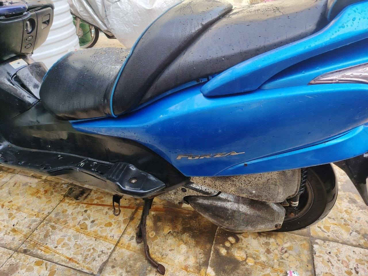 سلام عليكم فورزه 08كرستال للبيع محرك مامفتوح 
تحويلات نمر سعر 900وبيهه مجال للشراي 
عنون بصره معقل رقم ‏‪0774 201 5165‬‏ البصرة, العراق
