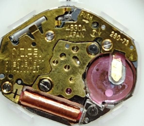 سلام علیکم. 
ساعە ستزن ئیلی یابانی اصلی للبیع. باتری. دار ازیاء باریس. فی قمة الجمال و النزاكه. قطر 31. فنتج قدیم. شغال مضبوط. ارقام رومانی. سعر 45 الف.


**إذا كنت صاحب هذا الإعلان وتريد حذفه لأي سبب، رجاءا أرسل رسالة إلى الدعم الفني**