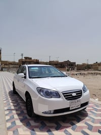 النترا • ٢٠١٠ • مكينة ١٦٠٠