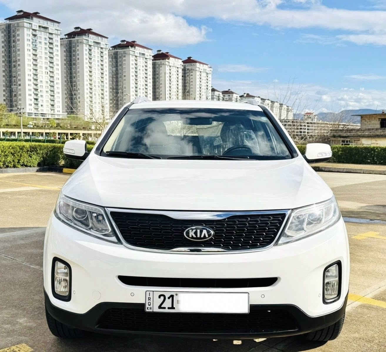 بسم الله الرحمن الرحيم 

كيا سورينتو 2013 شكل 2014خليجي كفالة عامة 
عنوان السليمانية 
رقم صاحب السيارة:.***********
محرك:.2400 دوش
ماشي:.119,000KM

فول مواصفات ما عدا بانوراما 

مواصفات:.

بصمة
بردة
شاشة
ثلاث مقطع
ليد أمامي و خلفي 
حساس أمامي و خلفي 
بلاجكتور 
ويل كروم 
يدات نيكل 
مري شفط 
تبريد ثلاث مقطع
تحكم و تعديل سرعة 

تحويل وكالة نفس اليوم 
رقم و سنوية جديد 
رقم السليمانية دولي 

عنوان السليمانية 
رقم صاحب السيارة:.***********
