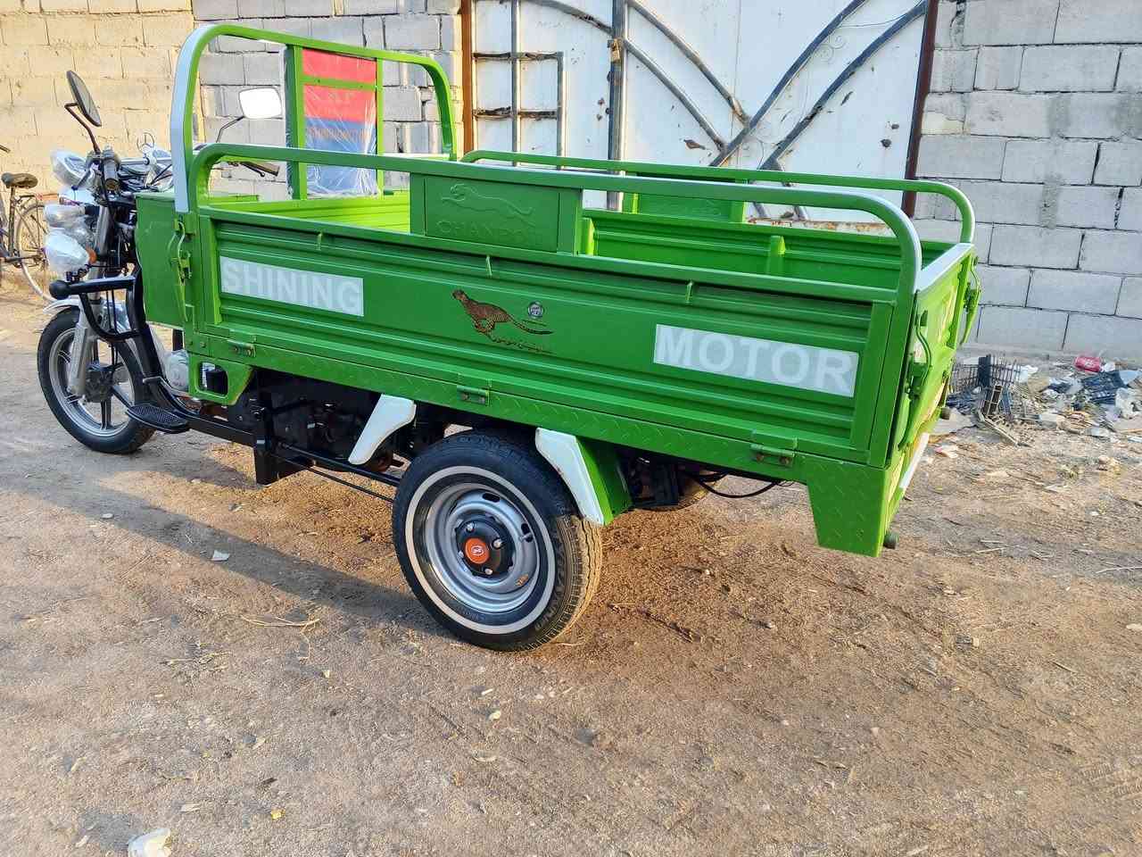 السلام عليكم شباب ستوته كربلائيه  للبيع موديل 23 ستوته مكفوله كفاله عامه ستوته نضيفه كهربائياته شغاله كله اصولياته كامله بأسمي السعر (2500)  المكان البصره حيانيه الرقم ***********
