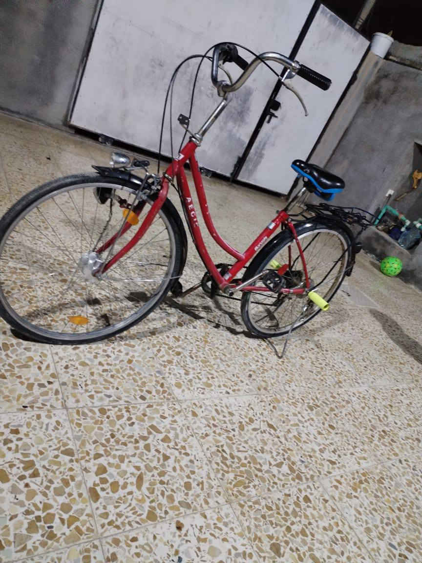 السلام عليكم باله ياباني  قفل 85 نضيف وكامل من اي خلل


**إذا كنت صاحب هذا الإعلان وتريد حذفه لأي سبب، رجاءا أرسل رسالة إلى الدعم الفني**