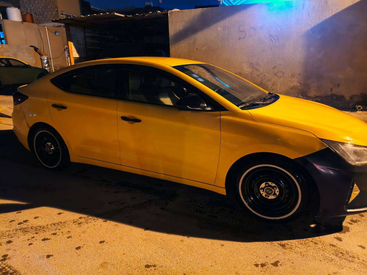 ا
السلام عليكم 
النترا 19 وارد امريكا  
رقم بغداد  اصفر 
محرك 2000 مفتوح سايس 30 لا تنقيص ولا تبخير
كير ايتي 6نمر المرغوب تبريد تدفئه  شغال
حادث بجم بنيد مبدل فقط حادث سطحي ايرباك سليمه
مكفوله من لغد أو شاصي 
بيهة طخه بالجاملغ الخلفي 10سم معجون
سونار مرفق بالمنشور  مربعات صغيره 
ملاحظه غير متواجد بالفيس  
***********
السعر 128 السياره جاهزه ومناقصه شئ
مكان السياره كوت الانوار
