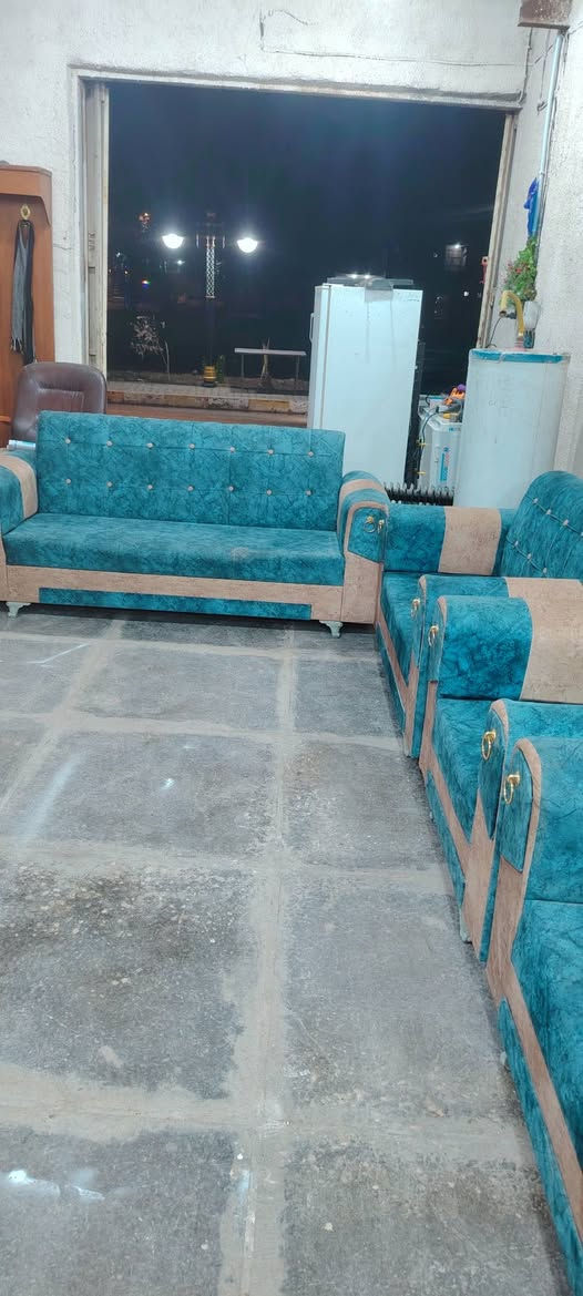 تخم 10 مقاعد 5 قطع السعر 170 الف
العنوان البدير
***********
***********
