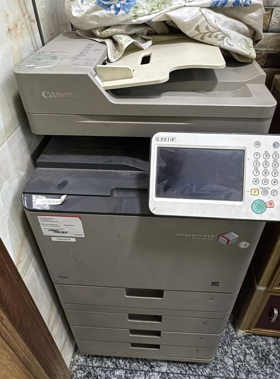 طابعه وجهاز استسنساخ جهاز الاستساخ شغال طابعه يحتاجله تصليح.   سعرهن ثنينهن 750الف


**إذا كنت صاحب هذا الإعلان وتريد حذفه لأي سبب، رجاءا أرسل رسالة إلى الدعم الفني**