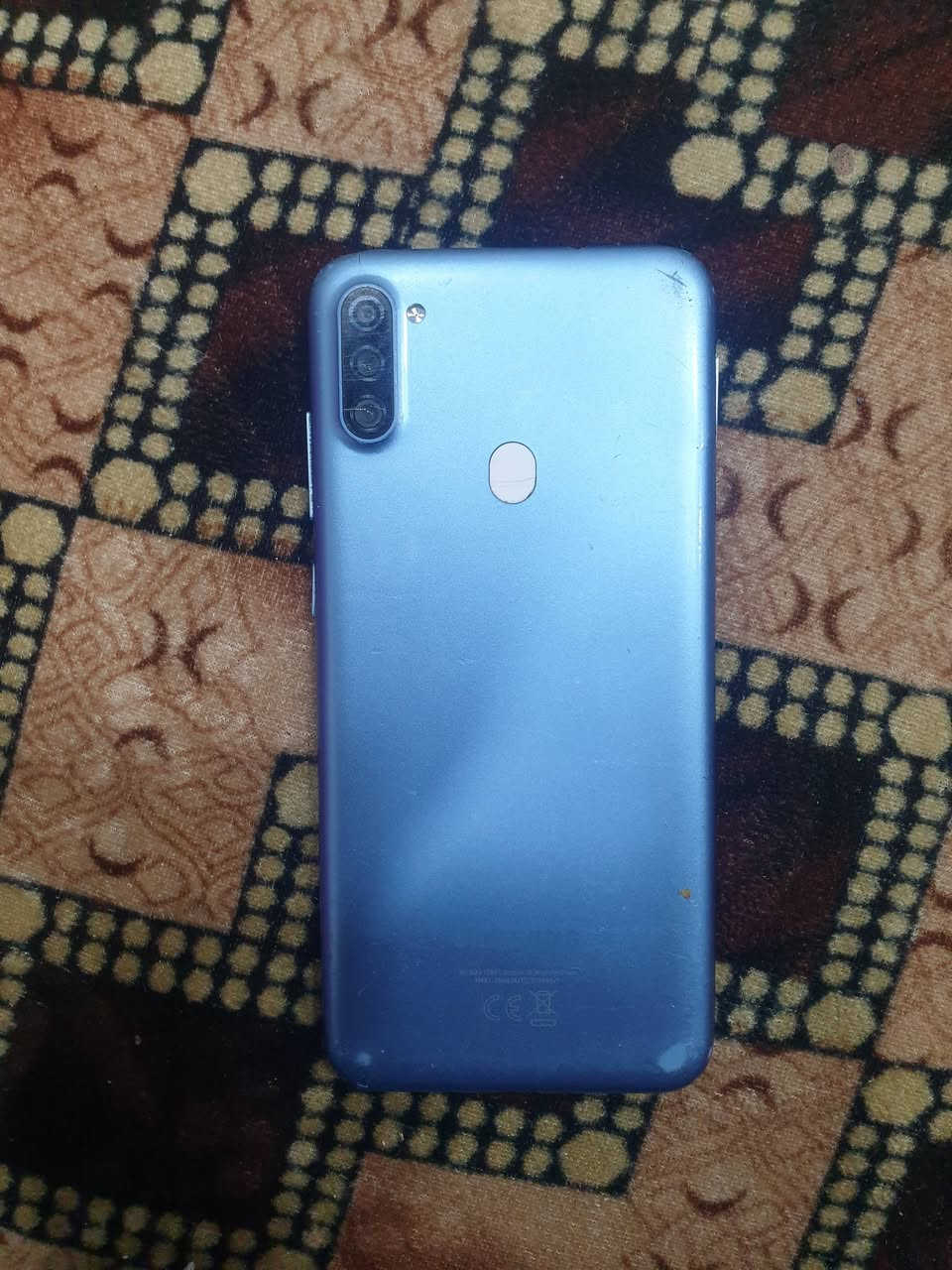 سلام عليكم A11 الذاكره ٣٢ عيبه الوحيد بيه فطر بل شاشه مأثر  عليه السعر ٢٥ الف الرقم ***********
