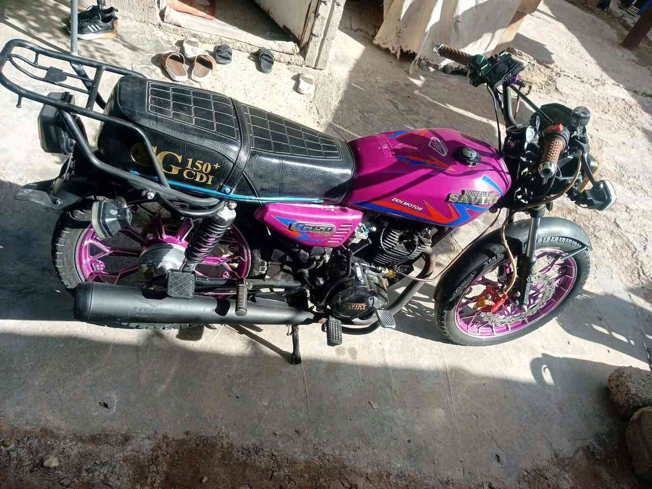 اسلام عليكم دراجه للبيع سفان موديل 25  اوراق اصوليه دراجه نضيفه أو حلوه شلعه أو معدل محرك ما مفتوح السعر 700 أو بي مجال الشراي يتصل على الرقم *********** بي واتساب مكلف بلنشر هذا رقم صاحب الدراجه
