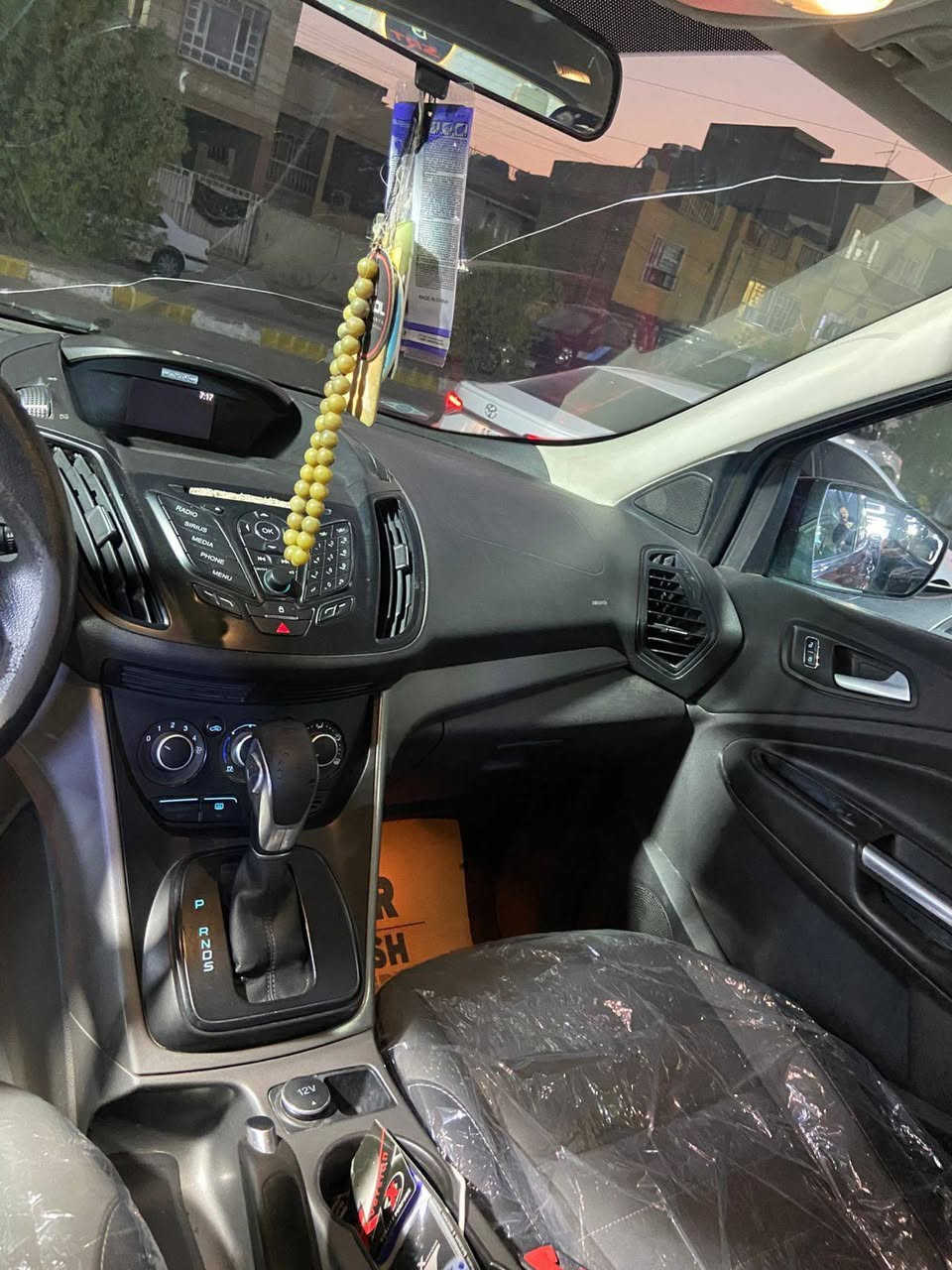 السلام عليكم فورد سكيب للبيع
موديل 2016 كلين بدون حادث او غرق 
سياره بدون صبغ سياره بدون اي نقص وكامله مسويله بولش وحمام تخم تاير جديد صدر جديد سنويه 2030 بااسمي 
سعر 110 قفل 
مكاني  القاهره
***********
