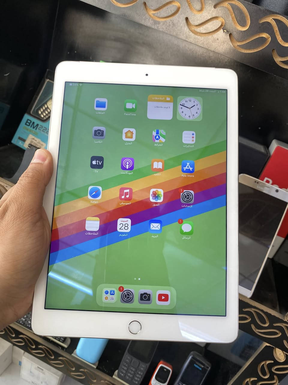 ايباد اير 2 ذاكره 64 شخط مابي  بسعر 100 الف✅
***********📲
