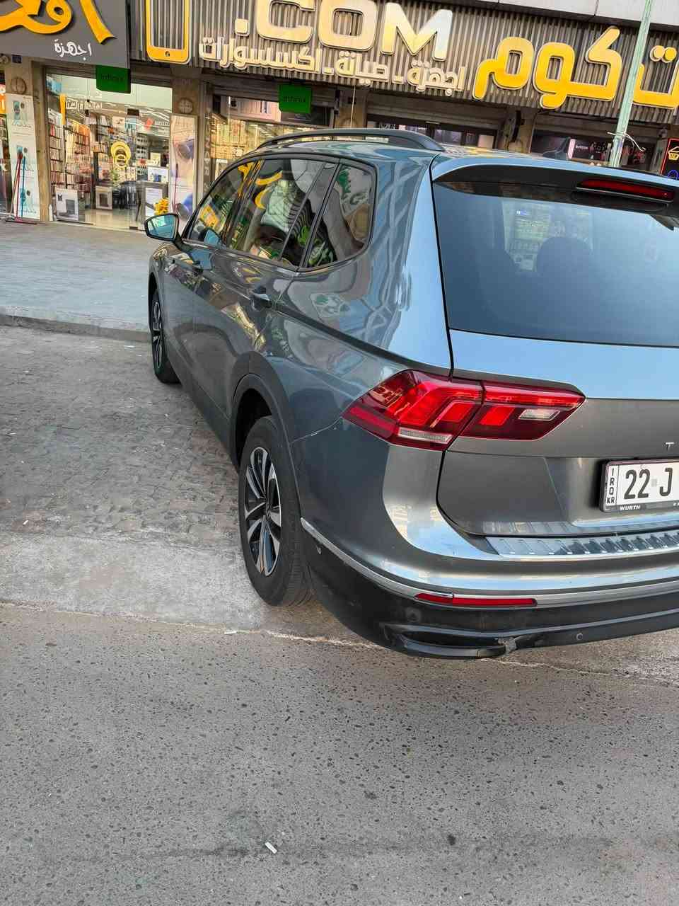 pei
تيكوان 2022
ماشيه 245 الف كم
(مبدل مكينه جديده 24)
حادثهه نص جاملغ خلفي صبغ
وباب فقط وهنا صار بيهه ربع بنيد وربع جاملغ بدون تبديل موضح بالصور 
بجم كبس
رقم اربيل باسمي
سياره اي نقص مابيهه
تخم تاير جديد
مواصفات S
7 مقاعد
فول تحكمات
بصمه تشغيل
بصمه ابواب
مانع تصادم
حساسات
رادار امامي
كامره وشاشه كاربلي
جنطه كهرباء
تدفئه كشنات
تبريد قطعتين
مثبت سرعه
كيج ديجتال
مكان بغداد المنصور
السعر 153 
‭***********‬
