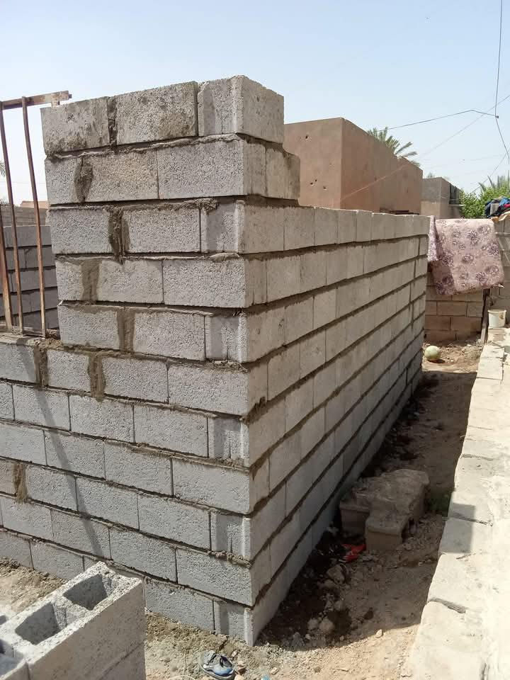 السلام عليكم 
خلفه بناء بلوك 
لكي نجني السمعه الحسنه والجودة في العمل المنجز 
نحن ندع اعمالنا تتكـلم 
كادر بناء بلوك
انسب الاسعار ليس تنافس لكن القناعه كنز والحمد لله 

***********

***********
