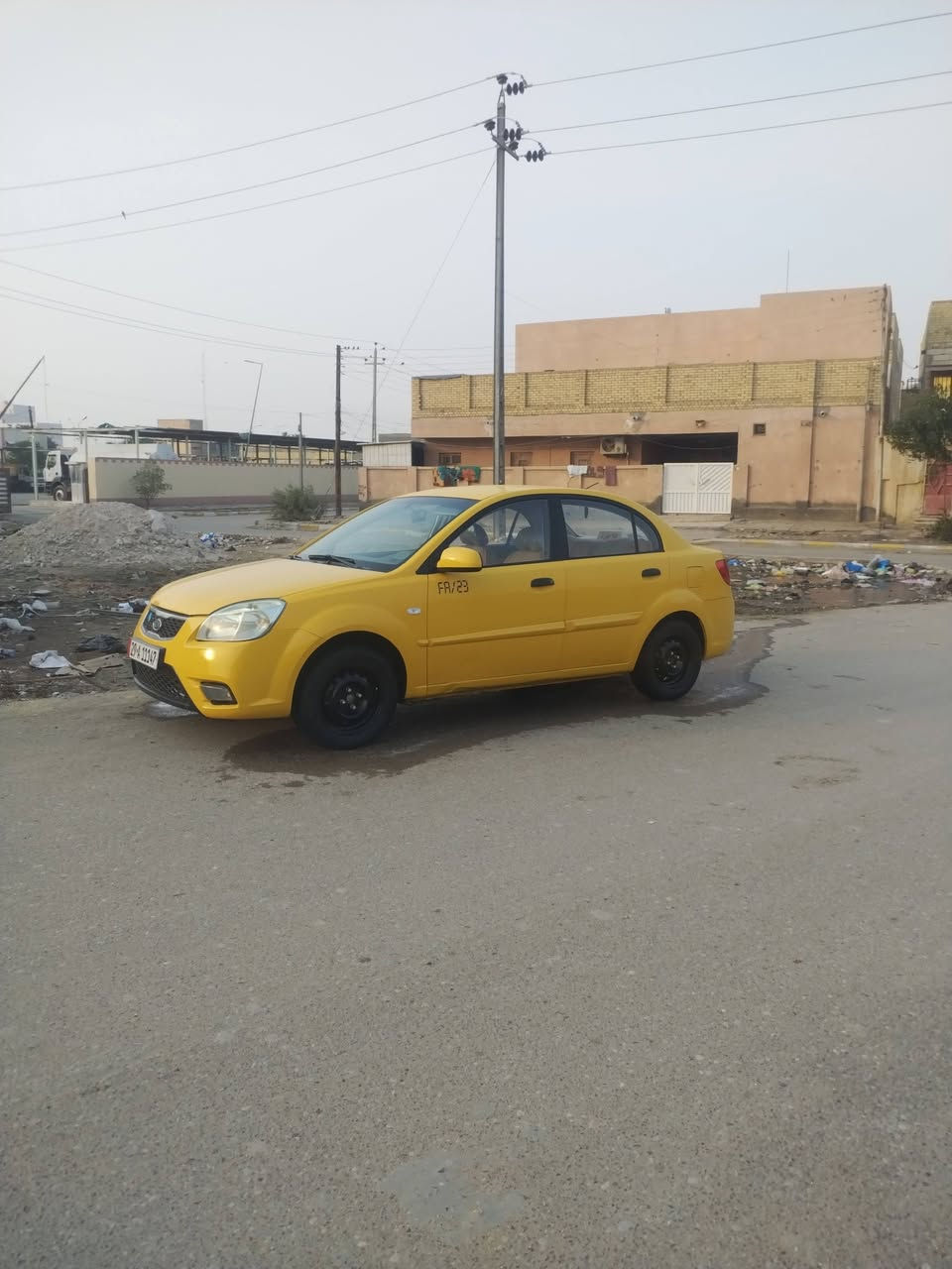 كيه ريو ٢٠١٢ خليجي ١٦٠٠ باسمي رقم انكليزي كير جديد مكينه جديدة حداديه طخم تاير مسويلها ادامه كامله لمنظومة البنزين جاهزه على آخر حبايه من مكينه وكير وحداديه وتبريد مكفولة من العيب الشرعي والضربه القويه السعر ٩٠ وبيها مجال قليل للاستفسار الاتصال على الرقم ***********
