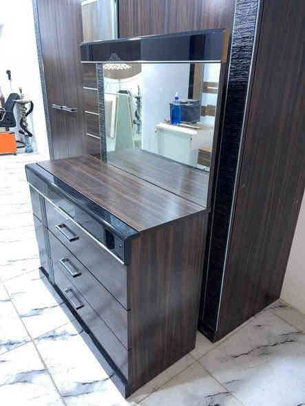 موقعنا الجديد حي البكر فرع نادي نينوى الثقافي.. غرفة ماركة شركة بالون شرط غرفة درجة اولى شرط اي كسر مابيها مجرد جلخات بسيطة كلشي ماتأثر السعر مع التركيب ٤٢٥الف الغرفة ٥ قطع النقل على المشتري... هذا رقمنا للتواصل *********** تتوفر عدنا اكثر من فصال سلايت وكلهم نظافة ٩٥٪
