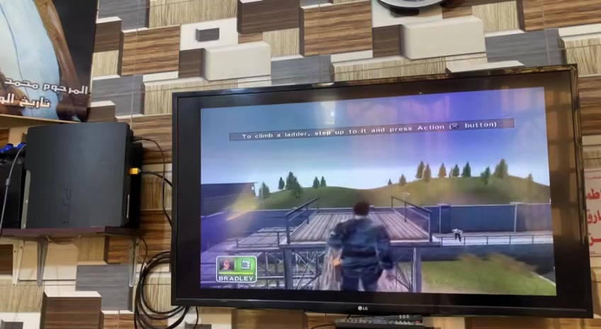 Ps3 slim مع الباكيت ماله
مهكر 
الجهاز نظيف ١٠٠٪؜ جديد بمعنى الكلمة مامفتوح
وكل ملحقاته جدد 
جوستك عدد اثنين جديدات 
واير اج دي واير كهرباء واير شحن جوستك

ذاكرته ٣٢٠GB 
يحتوي على أقوى الألعاب الحربية
Call of duty
 بكل اجزائها 
وجزئين
god of war 
وثلاث لعبات بلي تو حرب الخليج و..
السعر ١٥٠ ألف بيه مجال بسيط
عنواني بغداد كمالية 
***********

