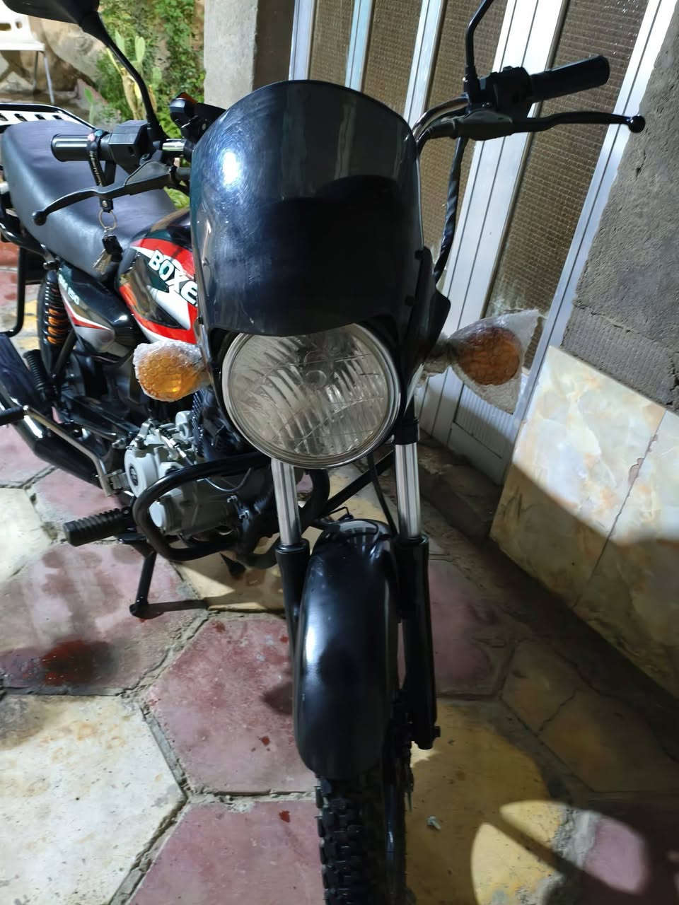 السلام عليكم
دراجه بوكسر لبيع موديل 23 
دراجه خير من الله نكره سلف 
كلشي شغال بيها 
عنوان ناصريه تقاطع البطحا البوابه الجديده 
السعر 900 
***********
