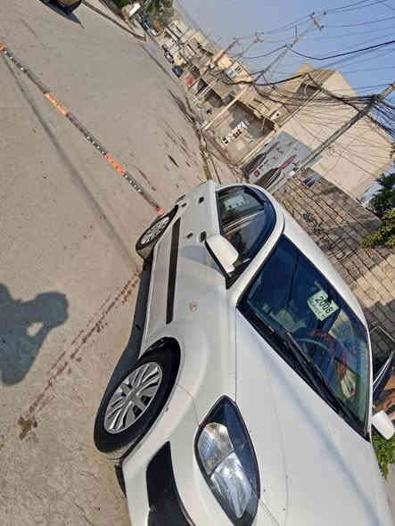 كيا ريو
2008بيها طخه بالجاملق الامامي بدون دواخل 
رقم بغداد مشروع وطني 
صاحبها الشرعي بالموصل السعر 80وبيها مجال
***********
