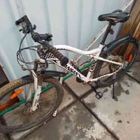 دراجة هوائية + دولاب حديد + كاونتر مع سنك + تخم قنفات حديد للبيع الاتص...