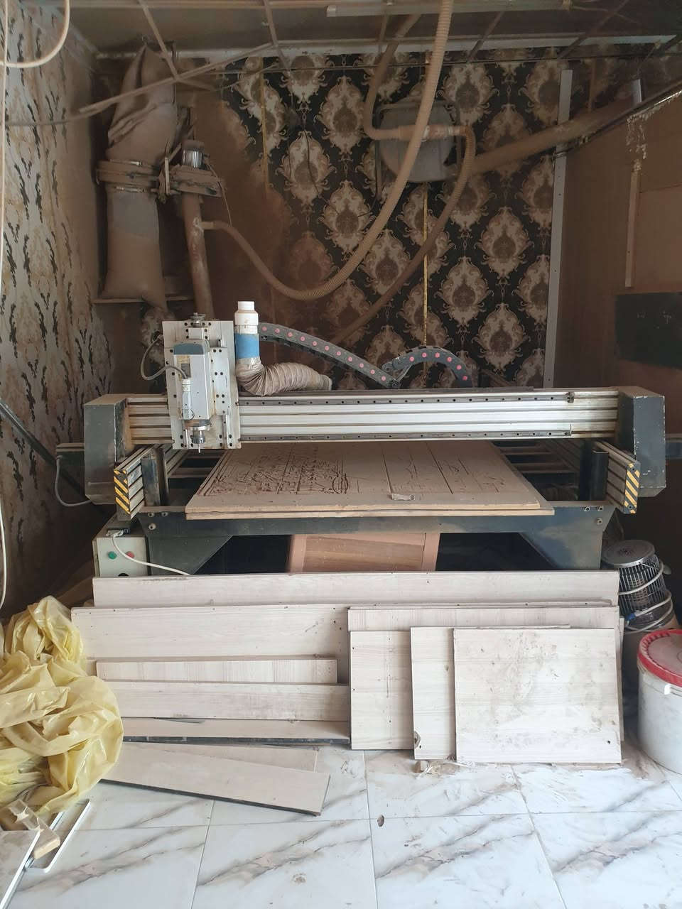 مكينه cnc للبيع 
السعر 18$
المكينه شغاله 
البعاد 250×125
تبريد هوه ثري فيز


**إذا كنت صاحب هذا الإعلان وتريد حذفه لأي سبب، رجاءا أرسل رسالة إلى الدعم الفني**