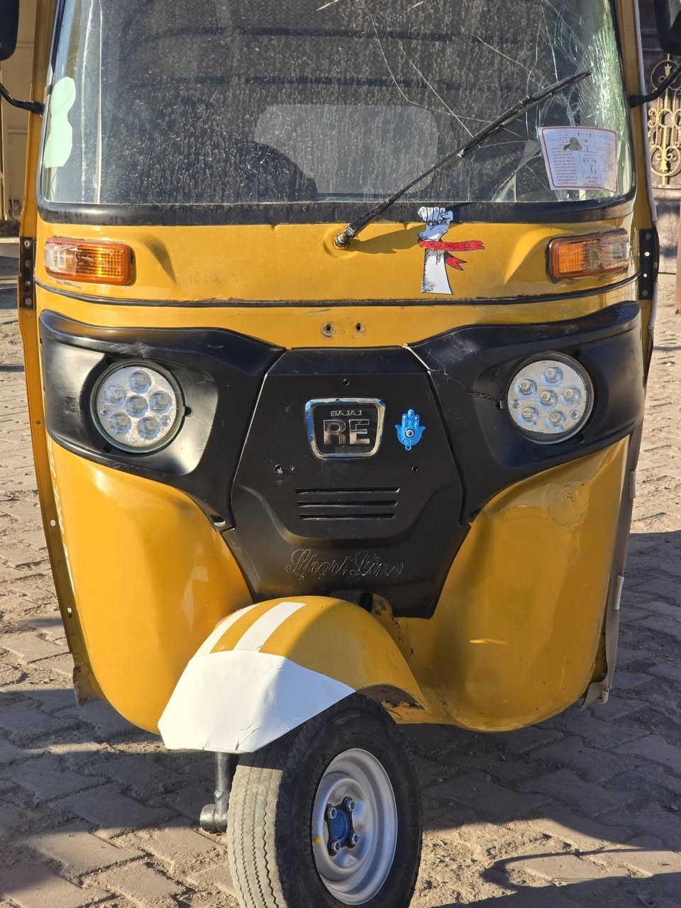 سلام عليكم شباب تكتك البيع وراق وكيل شاكر ابو المجر تكتك كفاله بس شويه بارد بلغد مكاني المجر سعر 4600وبيها مجال ***********👍
