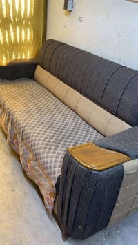 كنبة • للبيع