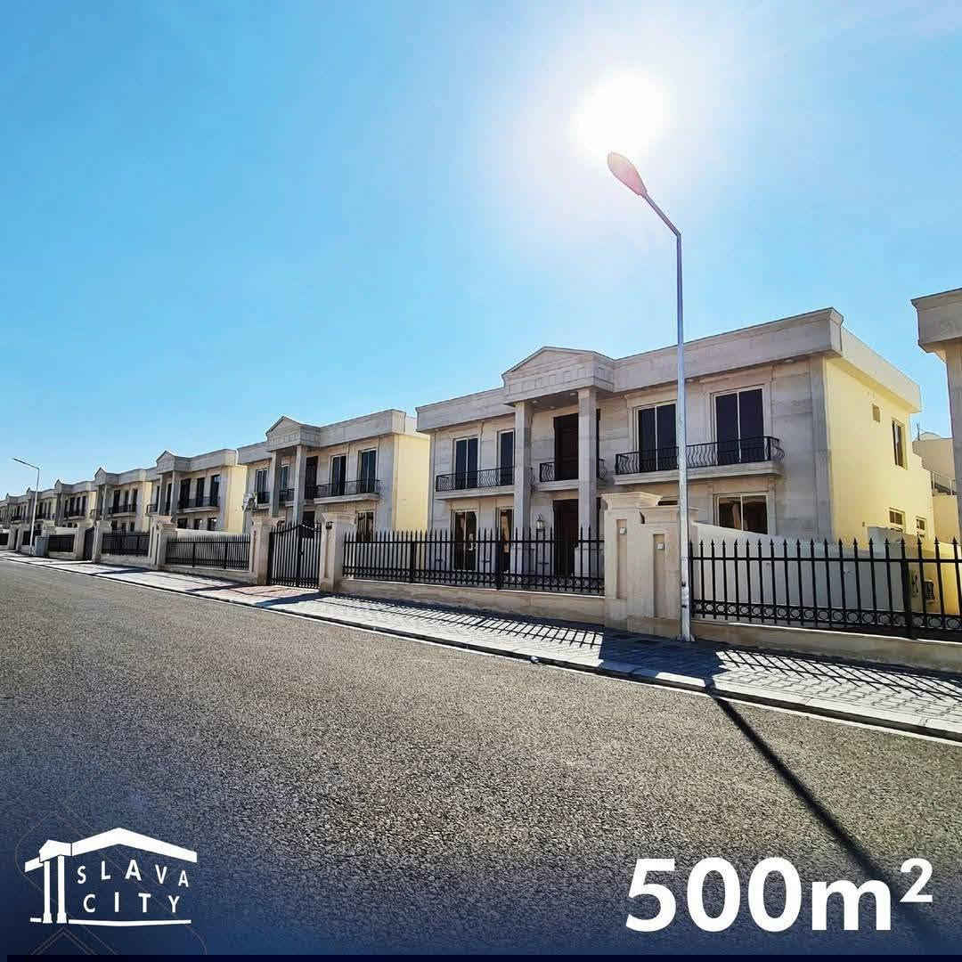فيلا 500 متر وبسعر مناسب جدا جدا
للبيع في اربيل مجمع فيلل سلافا ستي 

🔹مساحة الفيلا: 500 متر مربع 

▪️ركن
▪️طابقين
▪️بناء درجة اولى
▪️ديكورات ملكية
▪️كواليتي ممتاز
▪️نسبة المساحات الخضراء 40 بالمئة

🔹تتكون الفيلا من: 
• مدخل + استقبال + درج ملكي + صحيات ضيوف
• 2 صالات + مطبخ حتى وبارد + صحيات
• 6 غرف نوم (سويت) + 2 بالكون  
....................
راسلونا #وتساب للاطلاع على فيديو الفيلا
....................
للحجز والاستفسار:
 ***********
 *********** أربيل, العراق
