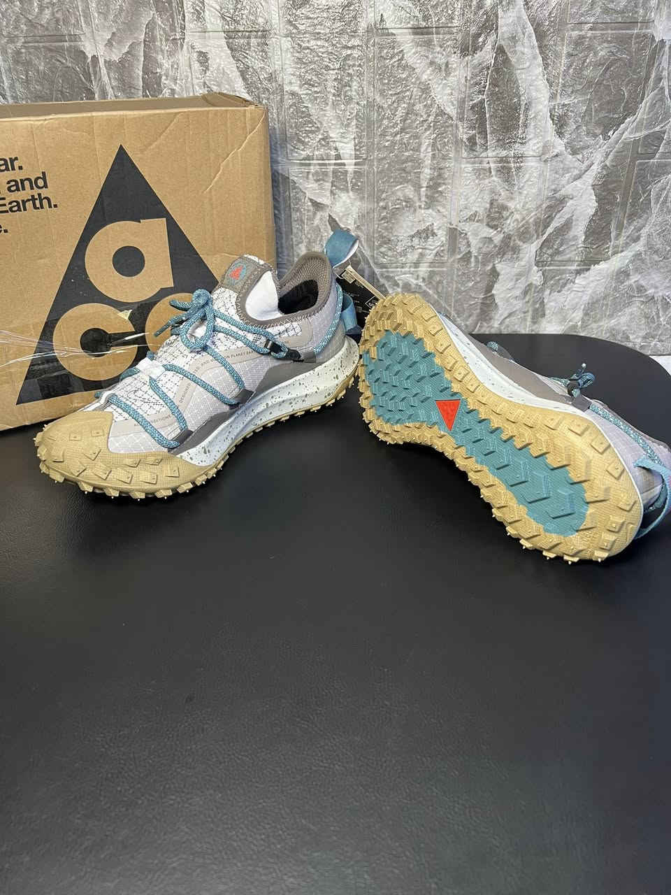 حذاء نايكي ACG ماونتن فلاي غور-تكس لو كوليدج جراي بيكانتي ريد - IB7328-001
قياس 40 طول القدم 25 سانتيم السعر 50 
تره سعره بلموقع 150 دولار 😁😁😁


**إذا كنت صاحب هذا الإعلان وتريد حذفه لأي سبب، رجاءا أرسل رسالة إلى الدعم الفني**
