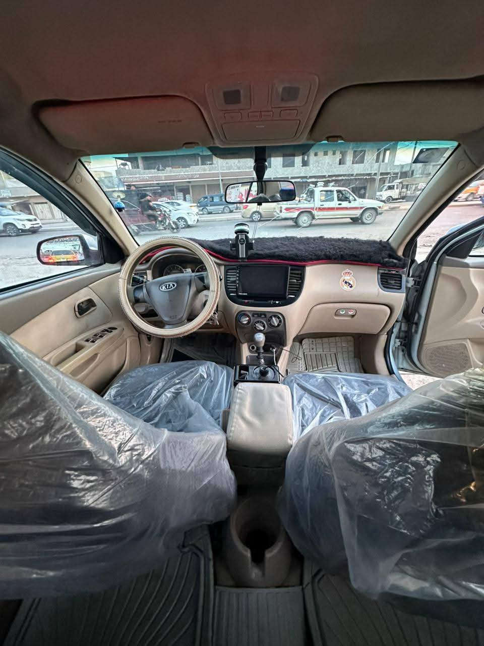 السلام عليكم
كيا ريو 🚕 
وارد خليجي 💯 
موديل 2007✋
رقم دياله👋
شاشه 🖥️
كامره 📸 
جامات⬆️⬇️ كهرب 

 غرامة  صفر🚦 
محرك 14 خيط بخار 👋 
كير  عادي👋 

📢 ظررها باب جاملغ جهت السايق
  وكدام العين 👀 
بيع  داخل الموصل فقط قصد فقط قصد  🛑
#العنوان #الموصل #موصل_الجديده قرب دورة الرساله  

🛑بلتلفون قفل ماكو تعال ودفع سعر اليعجبك 🛑
***********
***********
