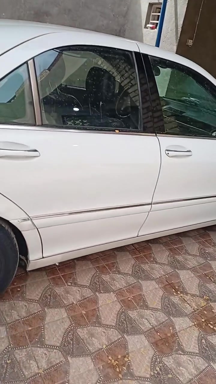 السلام عليكم مارسدس غواصه وارد ياباني رقم بغداد فول ماعد الفتحه فئة s clas للبيع بسعر ١١٥ الاتصال *********** واتساب ماينجر
