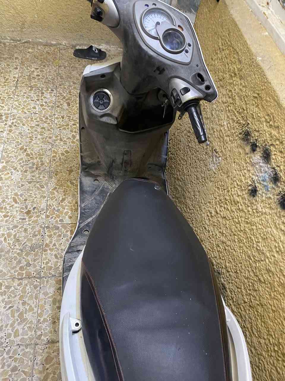 سلام عليكم درجه سكنس فحل درجه مفتوحه بس شغل يخبل بيهه بس فيتبم المكان الدوره ابو دشير السعر ٦٠٠
***********
