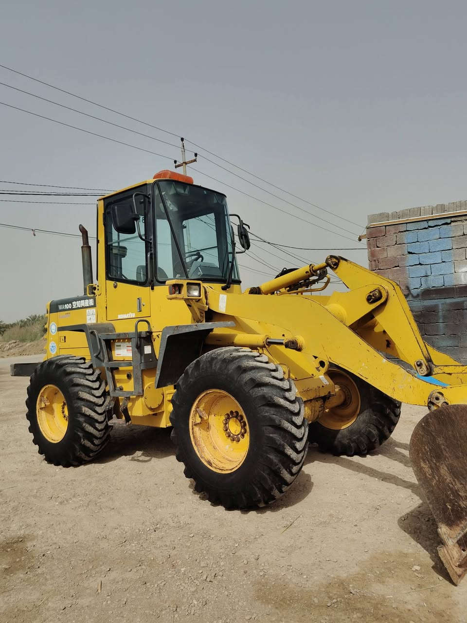 السلام عليكم شفل كوماتسو حجم 100 مكفول كفاله عامة رقم نجف بسمي رقم ***********
