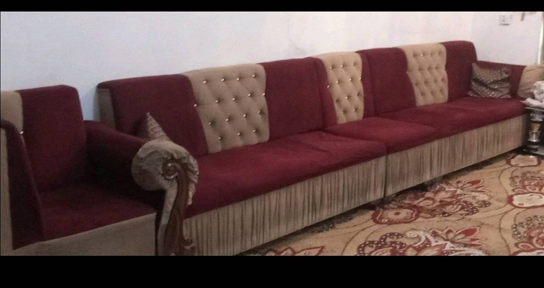 طخم 3 صغار و2 كبار العنوان بغداد العبيدي