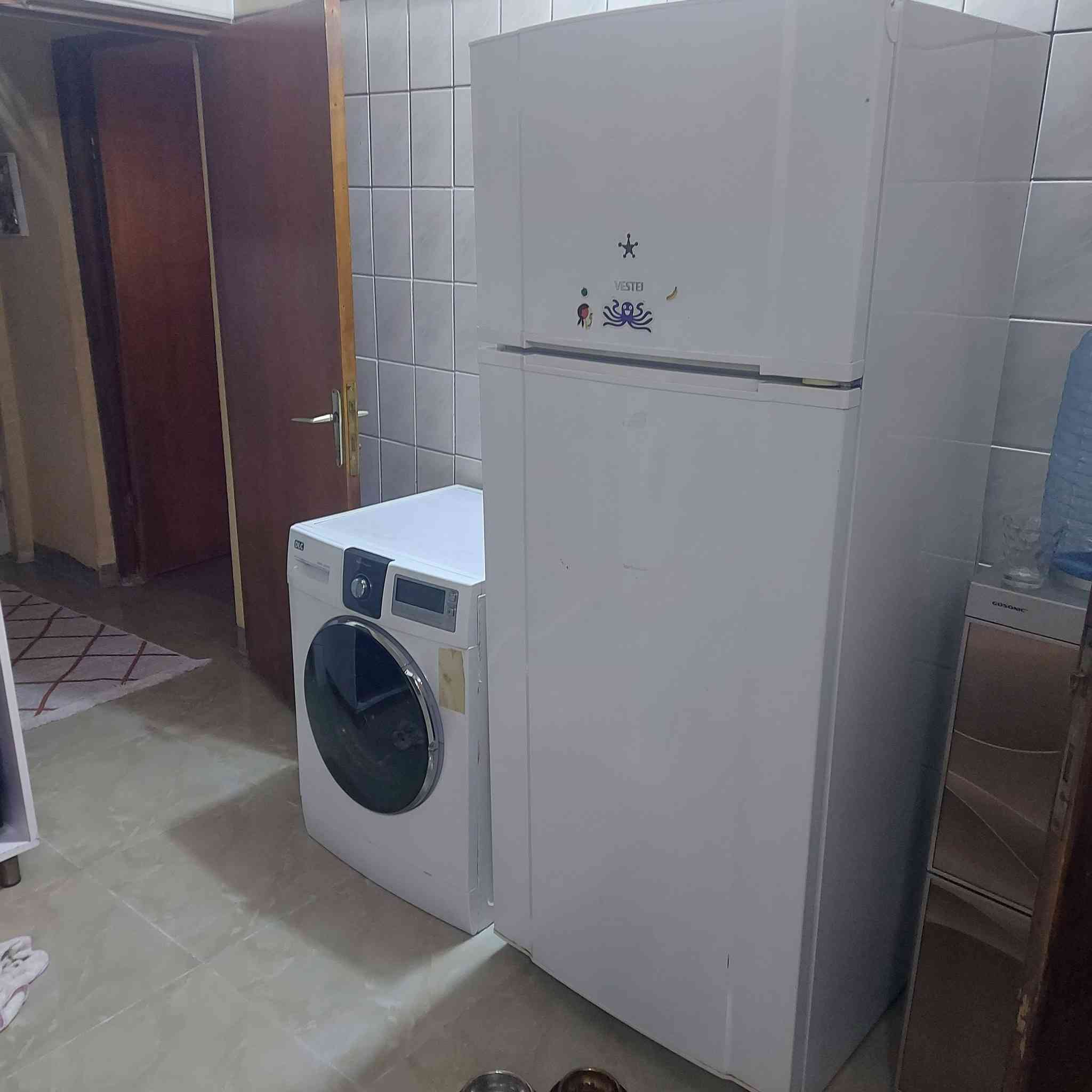 للبيع سلاجه + غسالة اتوماتيك ٨كلغ
***********
