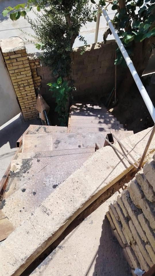 السلام عليكم
درج حديد خارجي مستعمل للبيع طوله 4 امتار ونص  ب300 وبي مجال 
رقمي ‭***********‬
