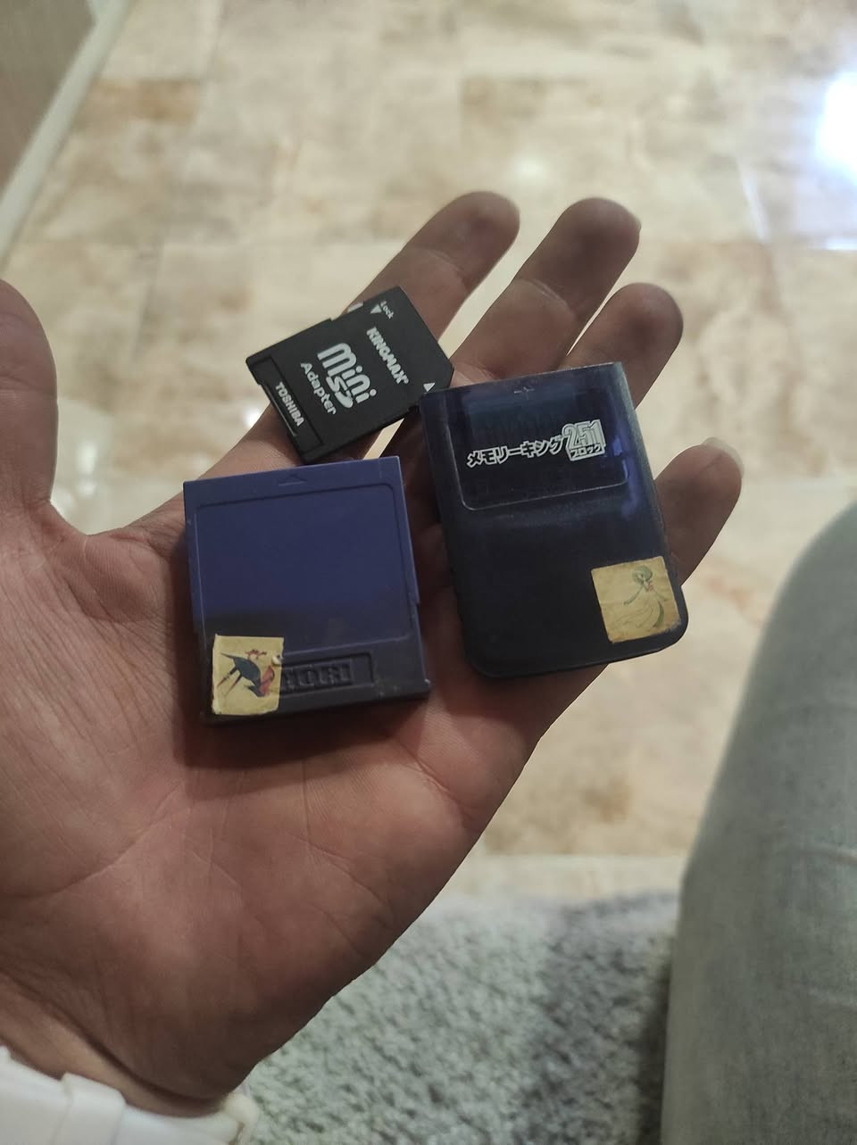 متاح رام نينتاندو وي مهكر كامل .  ميموري كيم كيوب قطعتين . سعر الكال 20الف قفل


**إذا كنت صاحب هذا الإعلان وتريد حذفه لأي سبب، رجاءا أرسل رسالة إلى الدعم الفني**