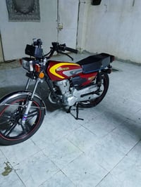 دراجه للبيع كفير 200cc كلها ختم واحد   1300 07715199684