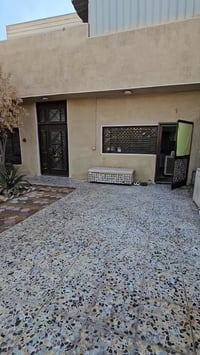 حي الإعلام • ٢٠٠م² • ٣ غرف