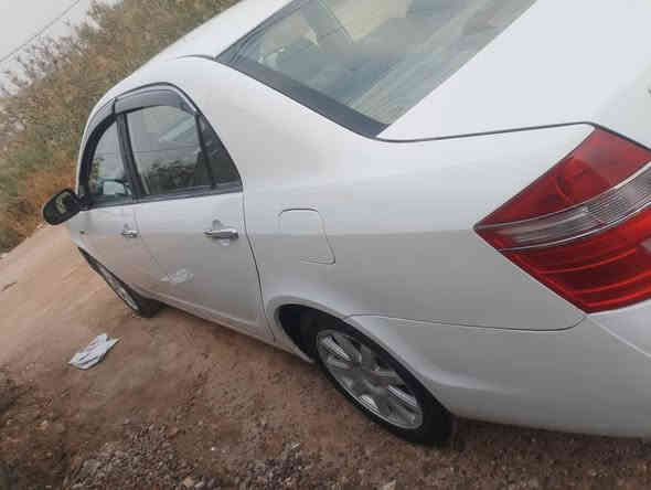 سلام عليكم سياره جيلي سياره نضيفه وما نقصه اي شي مكفوله السعر 55 وبيها مجال رقم الهاتف ***********
