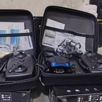 درون • برتقالي • أسود