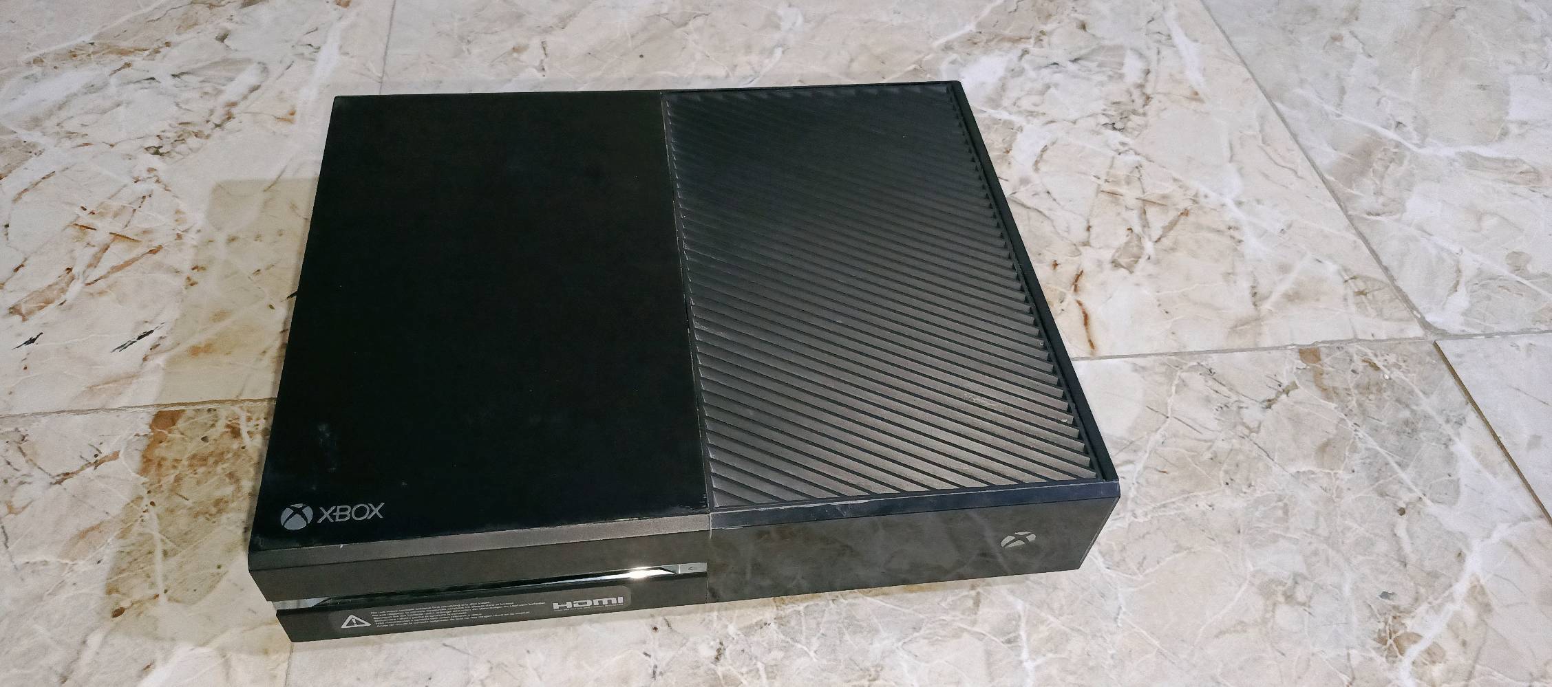 إكس بوكس ون فات ويا خمس العاب بيس26او العاب حرب اسلحه او ويا جوستك عدد 1المكان فضليه قرب بنزين خانه 