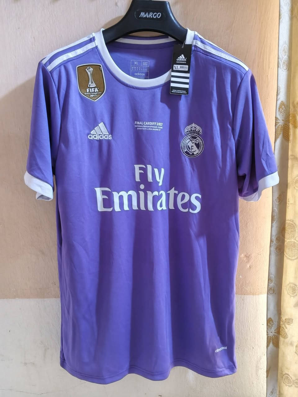 تايلندي اصلي. القطعه 13 الف 

***********
