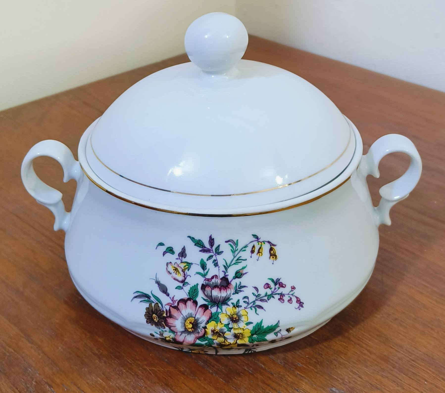 وعاء حساء صنع بلغاري حجم وسط جديد بالكارتون غير مستخدم
مكاني بغداد ساحة عدن يوجد توصيل لجميع المحافظات


**إذا كنت صاحب هذا الإعلان وتريد حذفه لأي سبب، رجاءا أرسل رسالة إلى الدعم الفني**