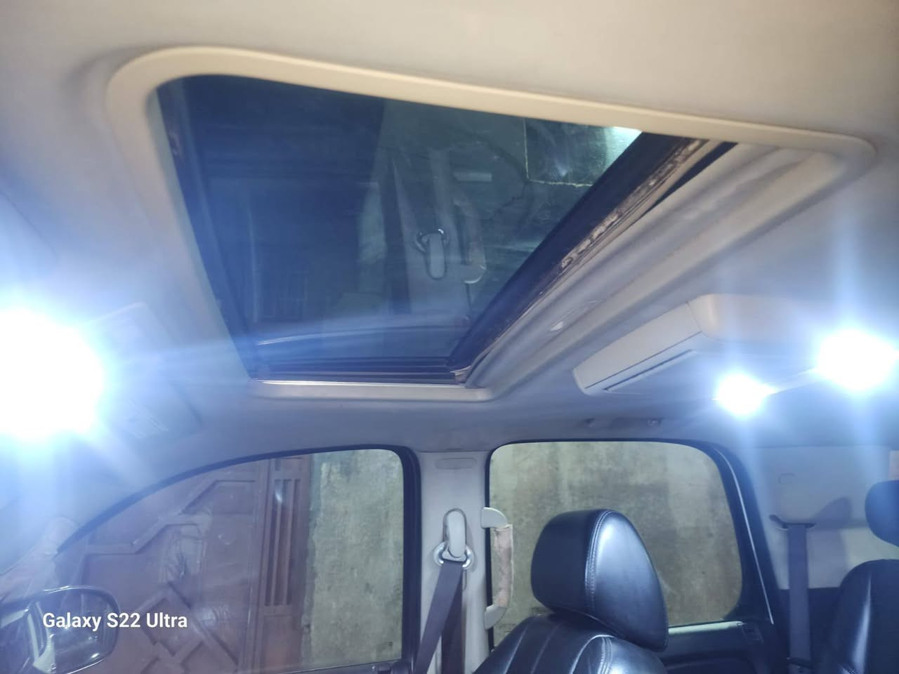 تاهو 2007 LtZ فول مواصفات كشنات ملكي 
رقم بغداد انگليزي بيها منضومة غاز كامره دواره شاشه بلازما لايت زنون عالي وناصي 
مناقصها برغي 
مكاني بغداد السعر 175, وبيها مجال وترهم مراوس بموديل أعلى 
***********
