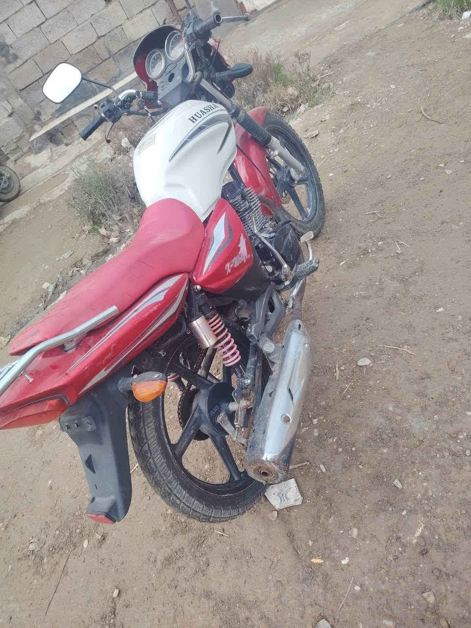 دراجه للبيع اوراق ضايعه نضيفه من كلشي مكاني بعقوبه المفرك السعر 350رقم ***********
