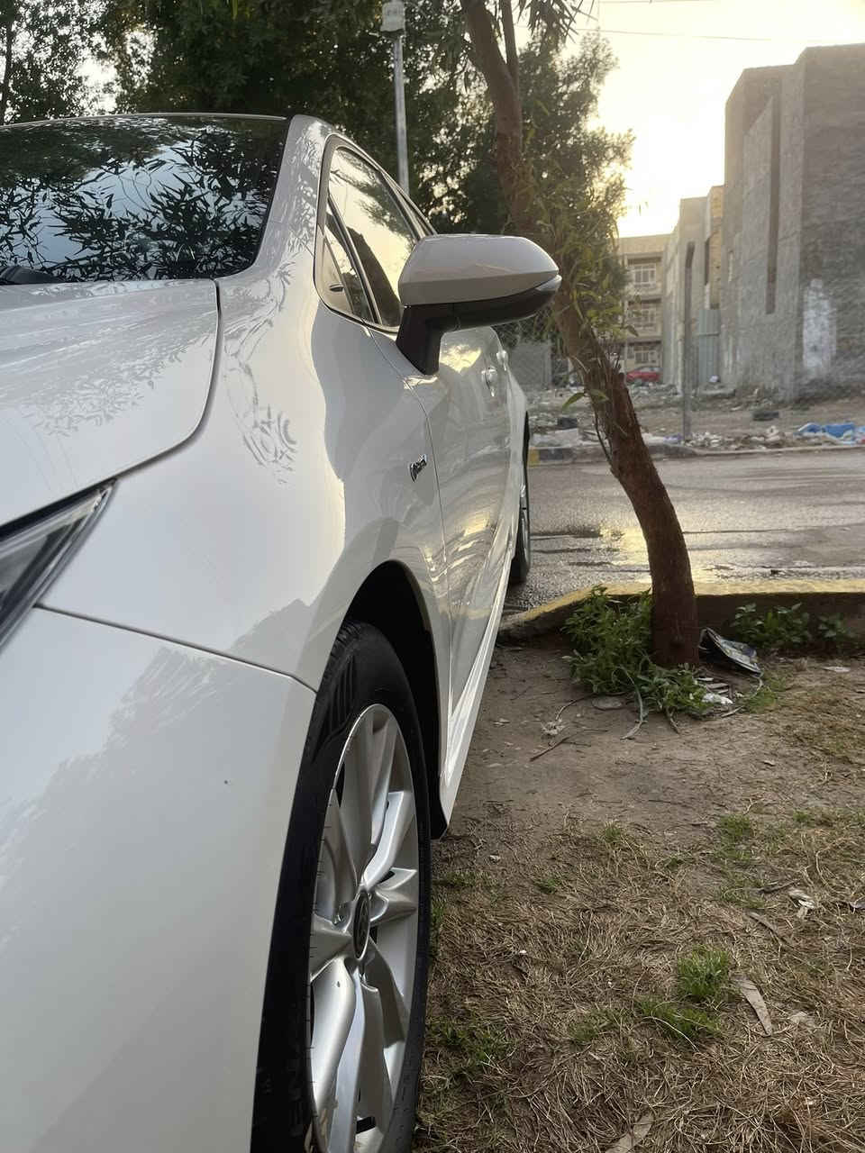 السلام عليكم ورحمة كورلا هايبرد
م 2025
ماشي 6 الف 
كفاله 
خليجي فول مواصفات
عنوان بغداد
سعر 160
***********
