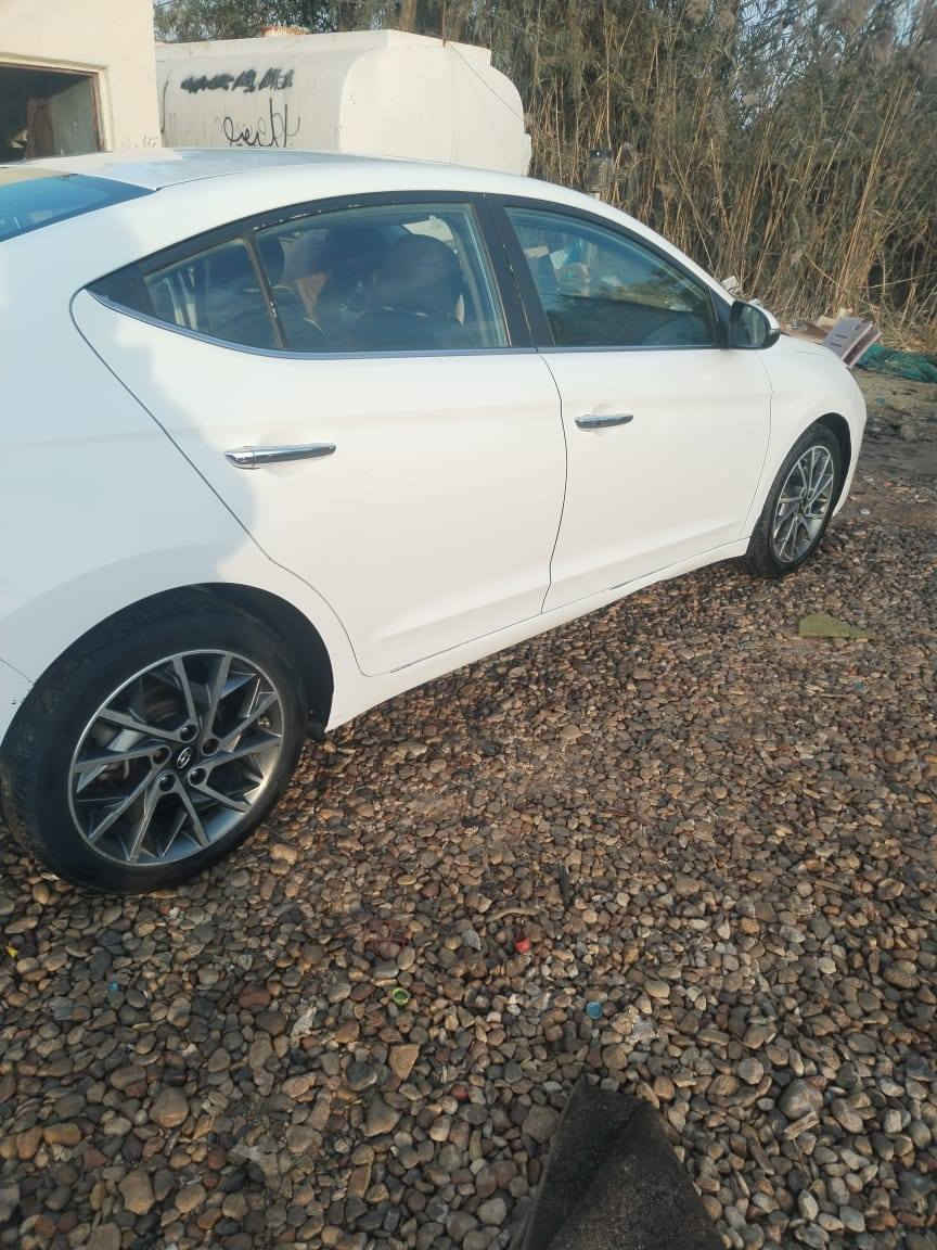 النترا 2020 خليجي
كفالة عامة
كاميرا 
حساسات 
اشارة بالمري 
بصمة 
بانوراما 
مواصفات فول 
وبعد بيها مواصفات هواي
صدر كفالة 
تبريد ثلج 
گير كفالة 
الرقم قادسية 
برغي ماتحتاج 
السيارة محجوزة للمصرف استقطاع مباشر بعد سنة ويخلص تسديدها
موبايل 📱 ***********
