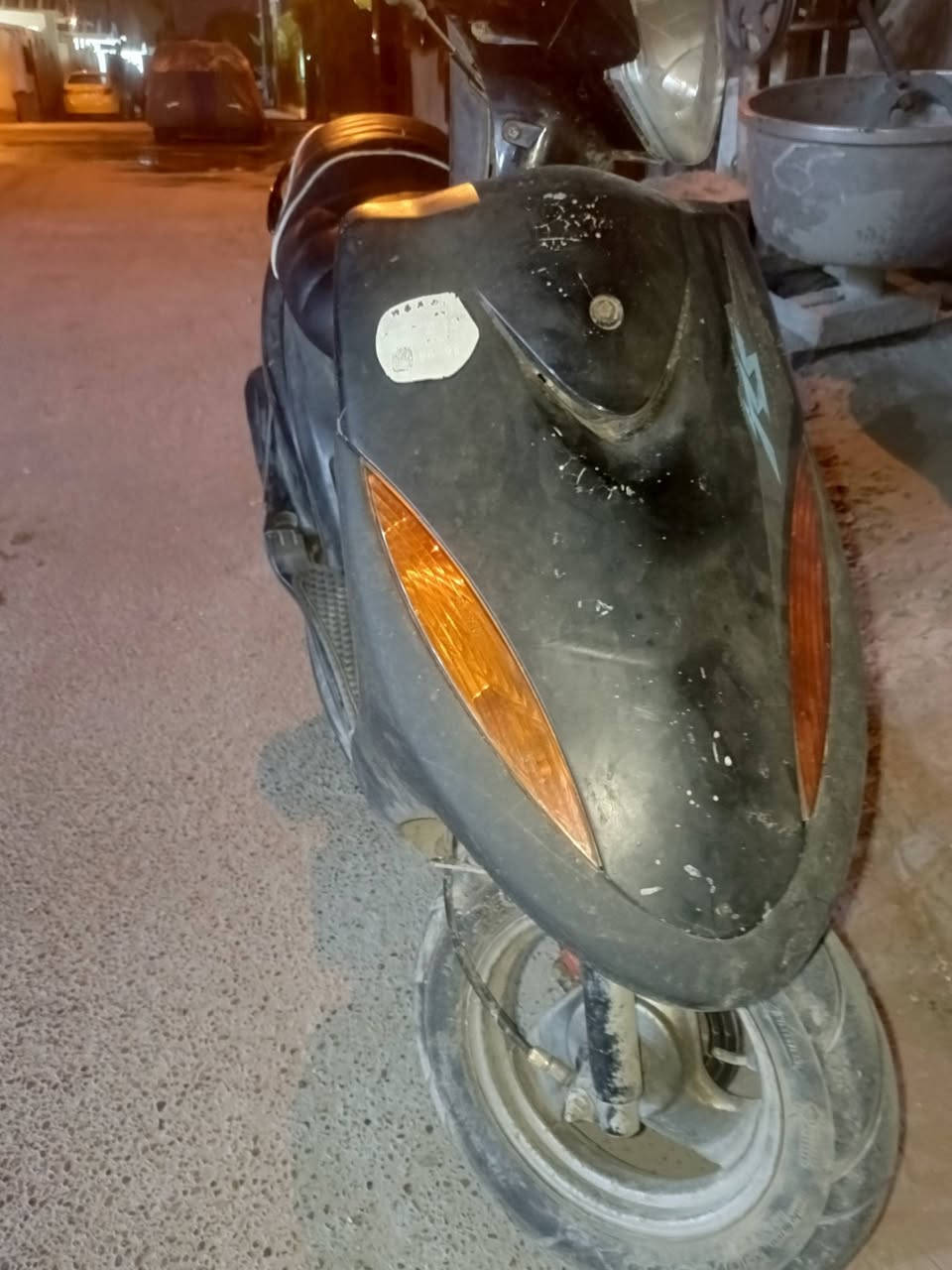 السلام عليكم ماكس عدله دراجة مكينه ما مفتوحه بلادي نكره سلف  الدراجة تخبل بس محتاج وريد ابيع بيها تزويد بلادي اول ما نزلت وياها  اوراق الدراجه موجود 
1تخم كلجات رياضي اصلي
2صالنصه رياضي صجميه كاتم
3 ماصده زنون
4اشاير زنون
5 كشن 4ولفات 
سعر الدراجه 500وبيه مجال 
ملاحظه / دراجة بيهة خيط تبخير
رقمي ***********وتساب
